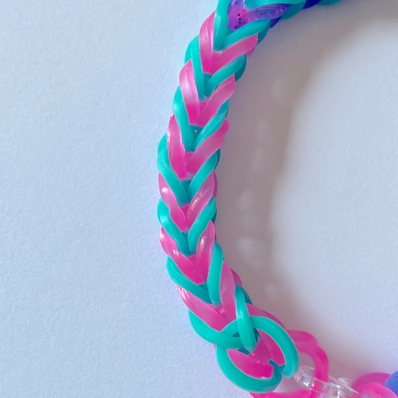 Hand Crafted Bracelet Colorful Fishtail Band Bracelet - Picture 2 of 6